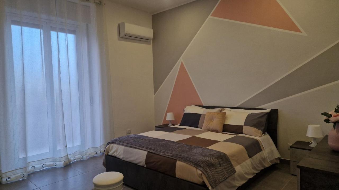 Dimora Della Concordia Apartment คาตาเนีย ภายนอก รูปภาพ