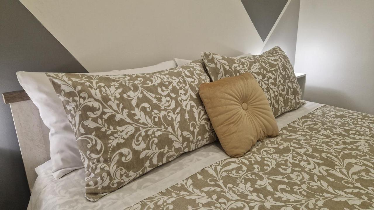 Dimora Della Concordia Apartment คาตาเนีย ภายนอก รูปภาพ